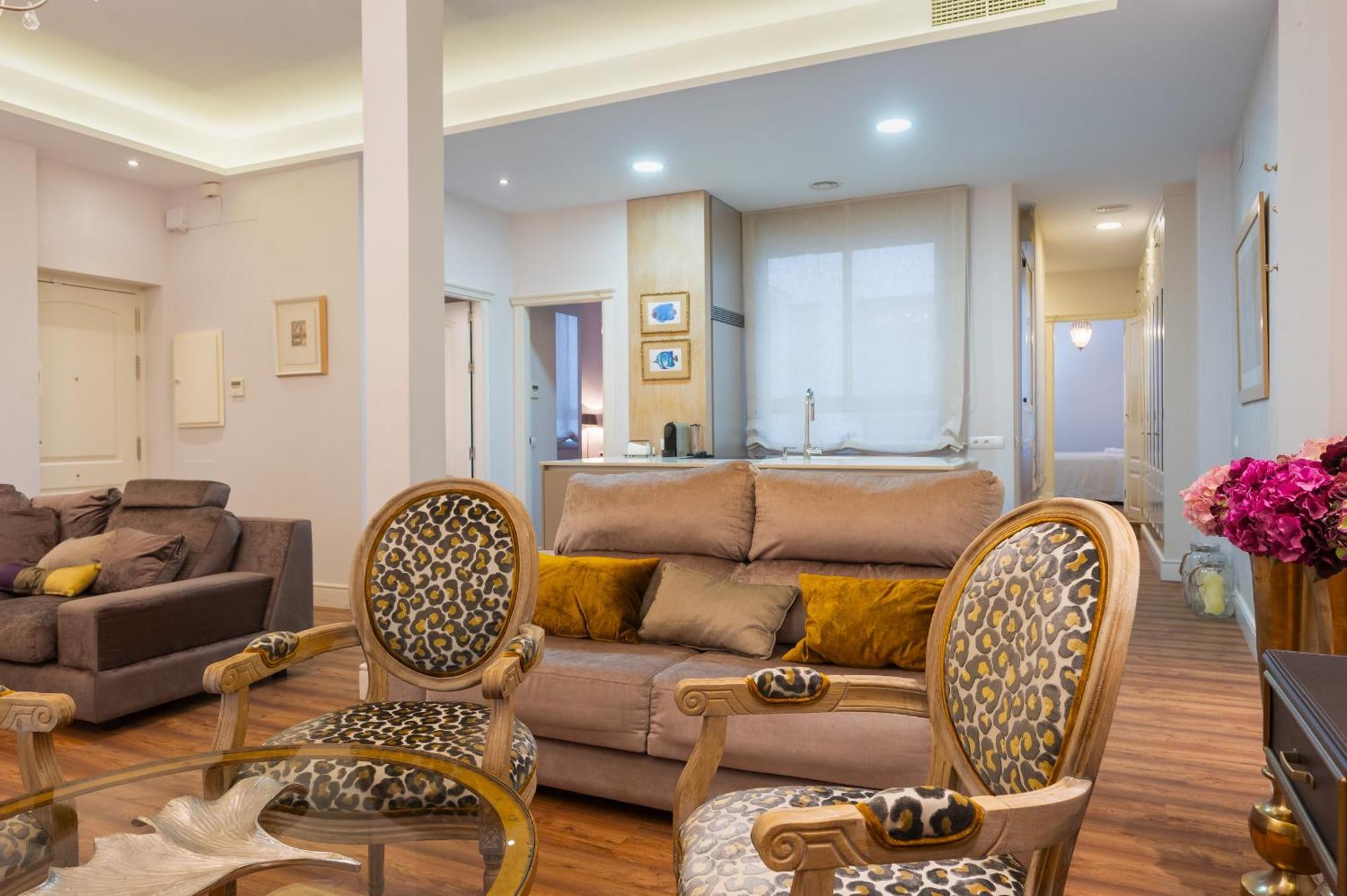 Centro Luxe 3 Rooms — Photos 1